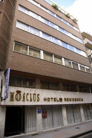 Monclus Hotel Паленсия Екстериор снимка