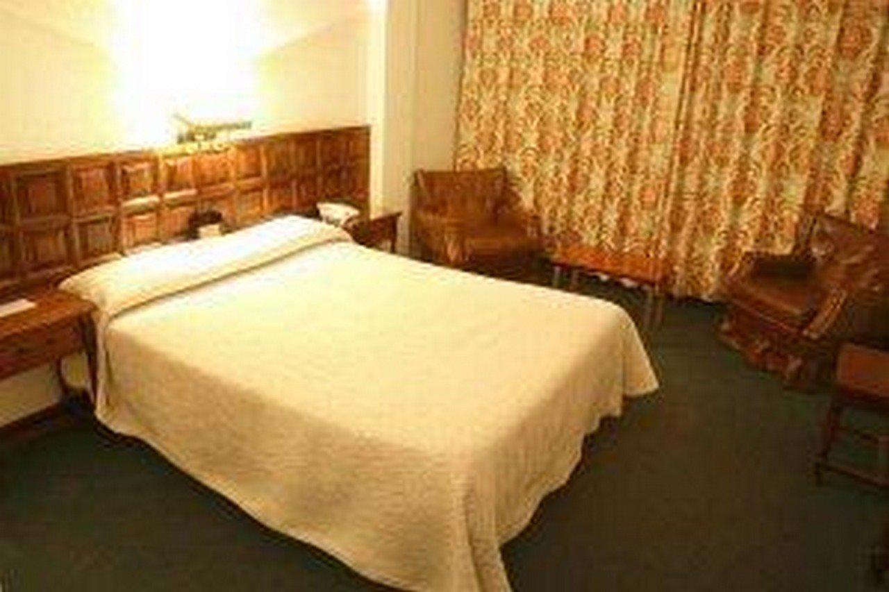 Monclus Hotel Паленсия Екстериор снимка