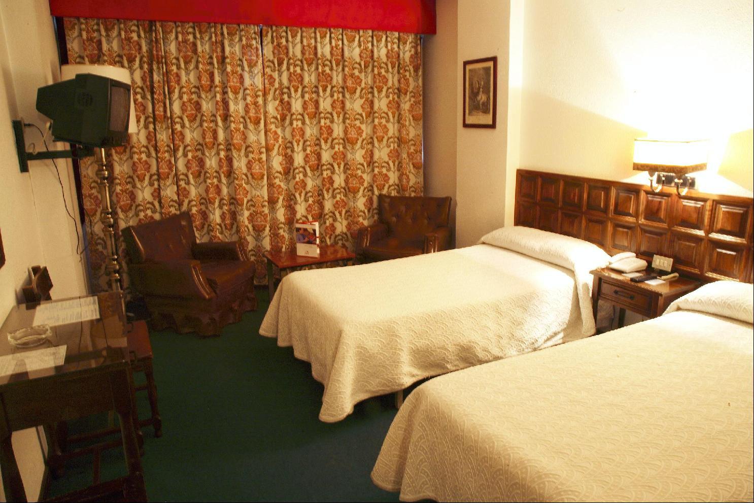 Monclus Hotel Паленсия Стая снимка