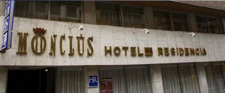 Monclus Hotel Паленсия Екстериор снимка