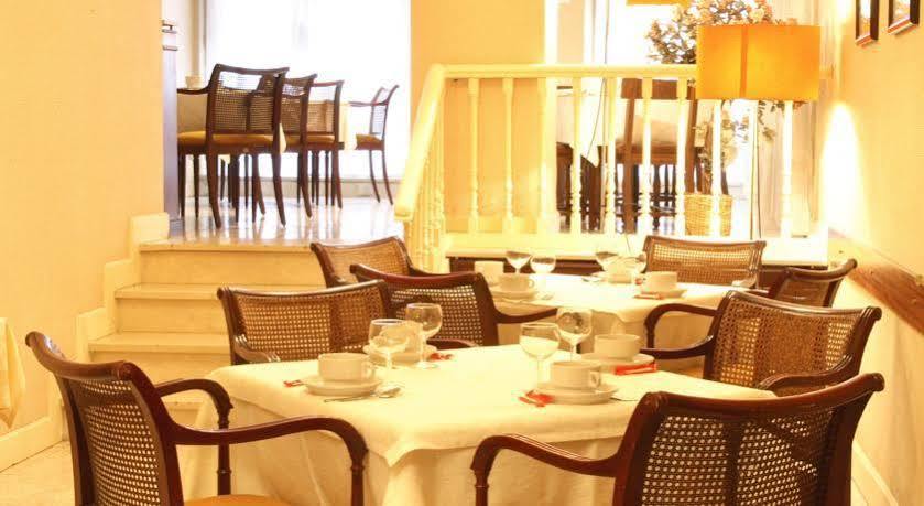 Monclus Hotel Паленсия Екстериор снимка